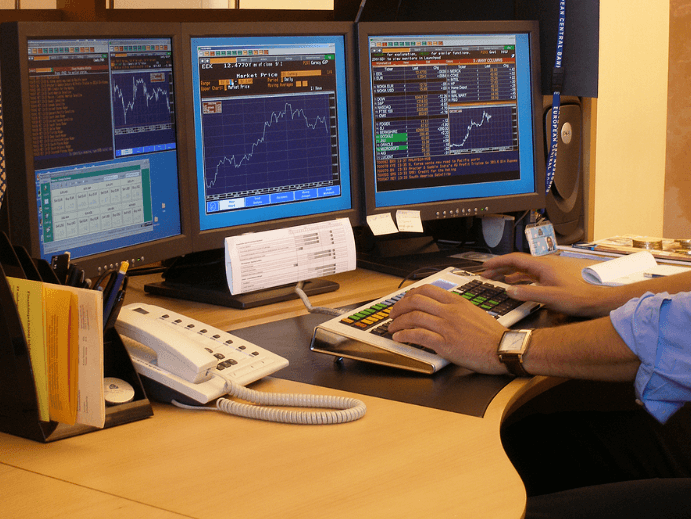 From Retail Trader to Funded Pro: Exploring Prop Firm Opportunities